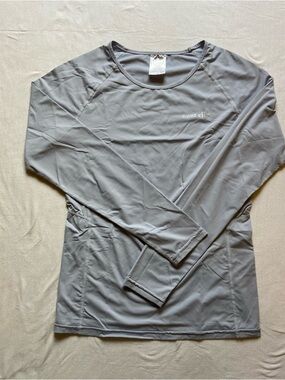 Hunt Club Women’s Light Blue Long Sleeve Performance Top